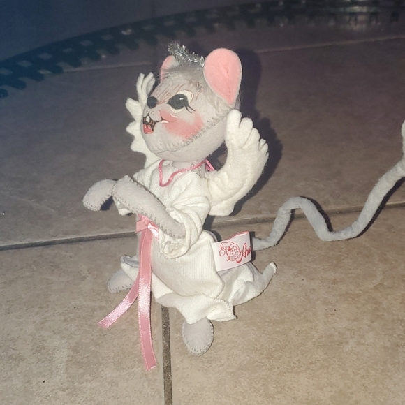 Annalee Angel 😇 💖 - Picture 2 of 4